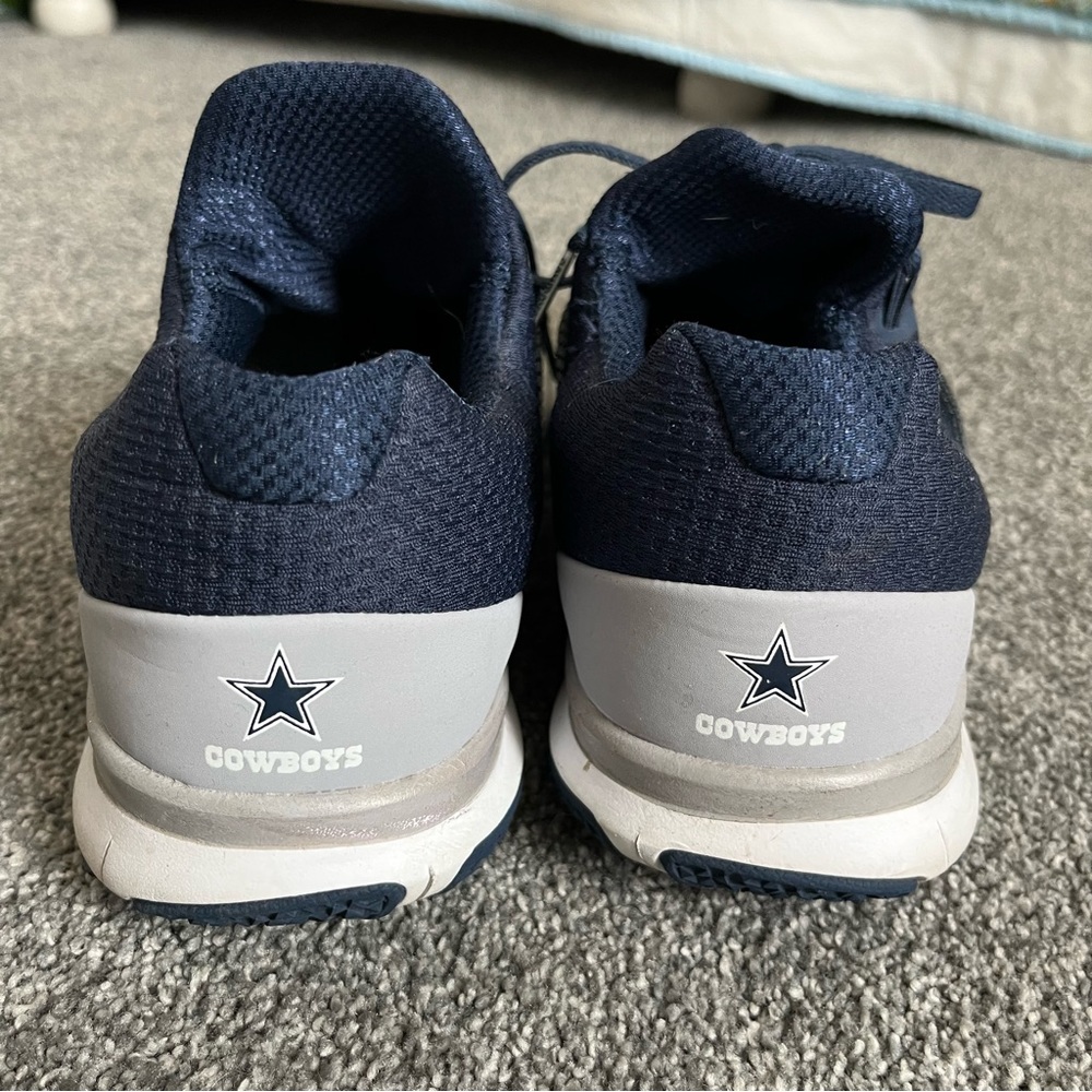 Dallas Cowboys branded Nike Free Size 8 Men’s